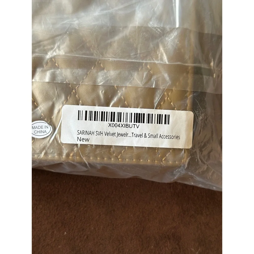 Sarinah SVH Quilted Travel Jewelry Organizer Binder Tan Waterproof Case NEW